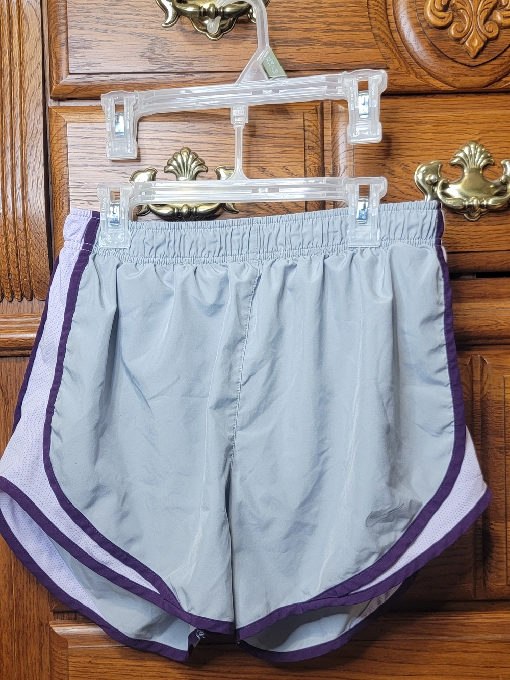 Nike Dri-Fit Women's Light Gray Athletic Shorts with Purple Trim Size Medium